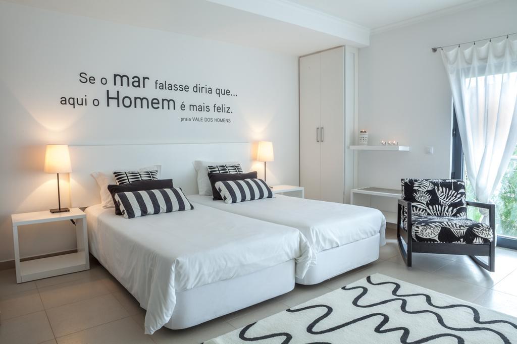 Hotel Alcatruz Aljezur Rum bild